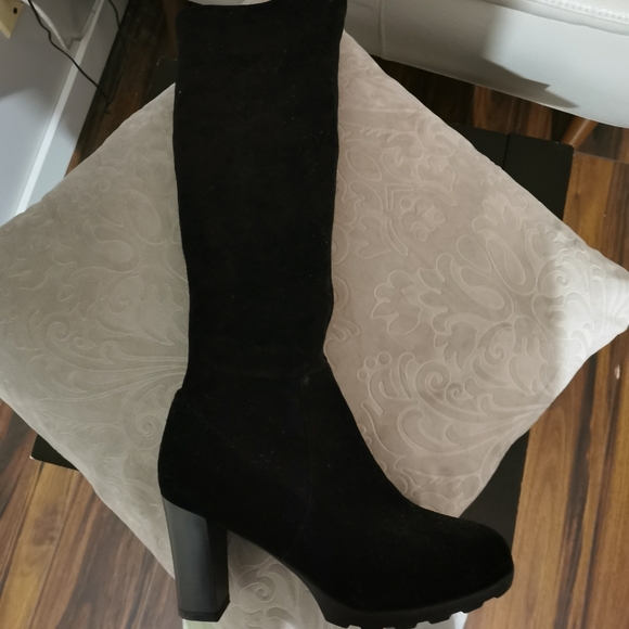 Valdini suede knee boots - Picture 2 of 3